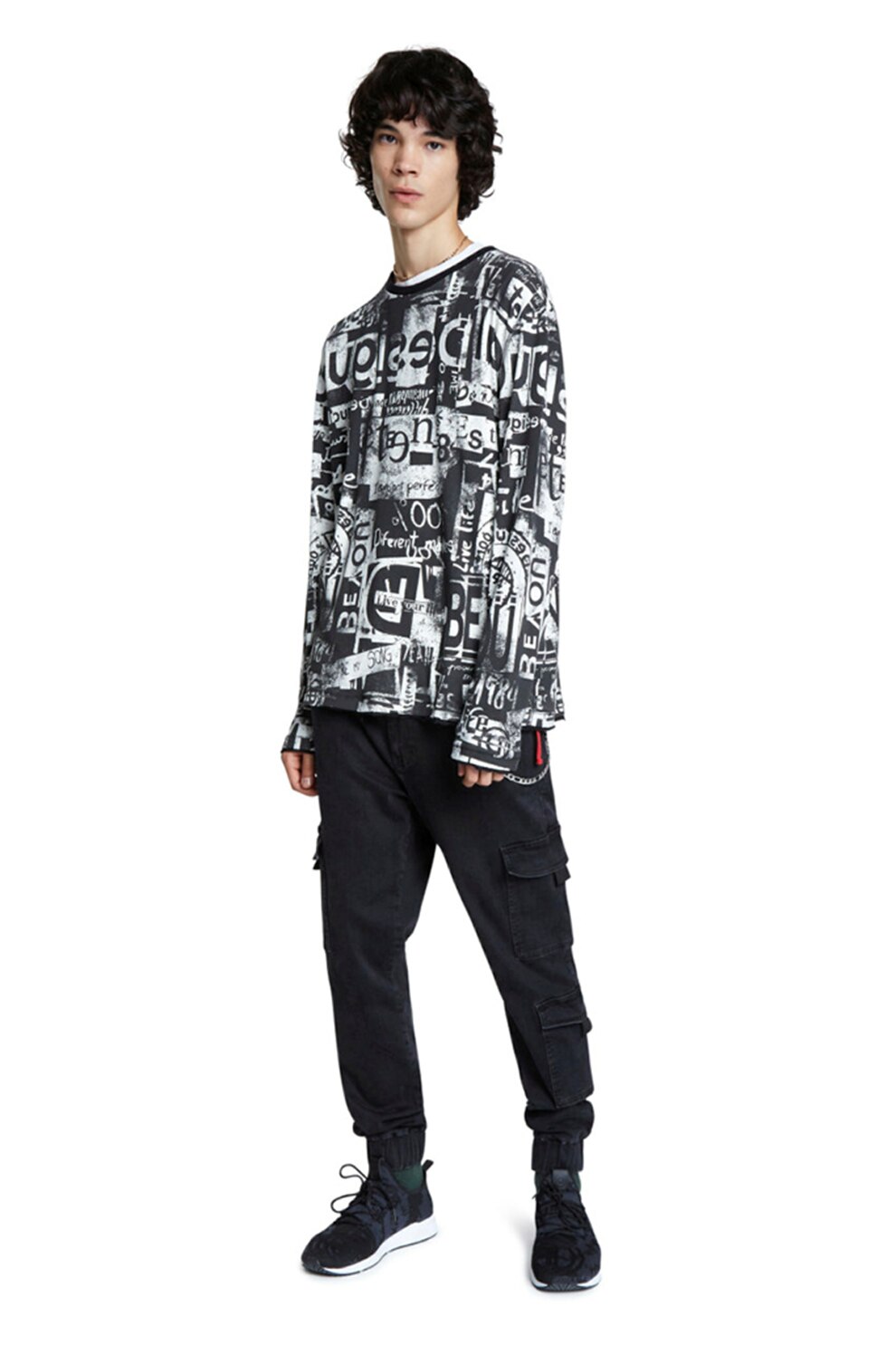 DESIGUAL, Bluza cu decolteu la baza gatului si model text, Negru/Alb, XL