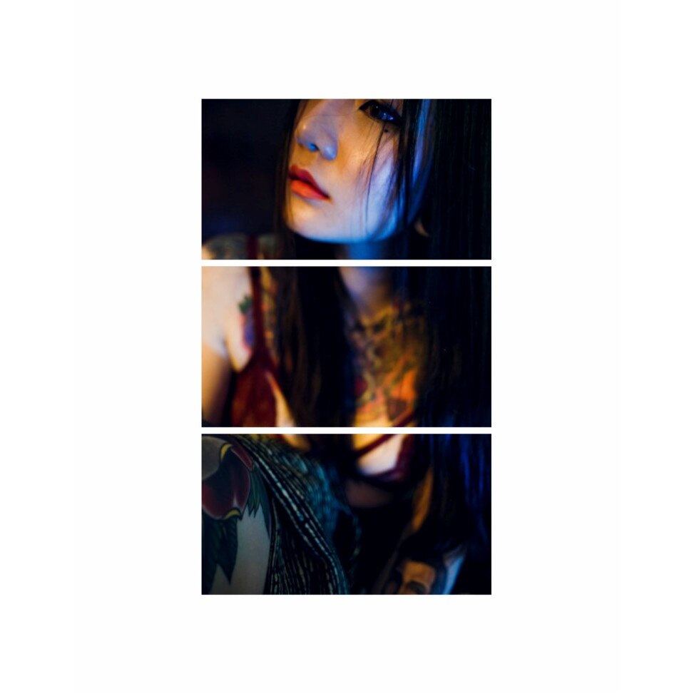 Tablou multicanvas 3 piese 90x150 cm, model Erotic 61