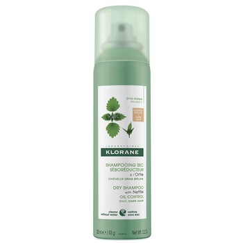 Sampon uscat nuantator Klorane cu extract de urzica, 150 ml Sampon uscat nuantator Klorane cu extract de urzica, 150 ml