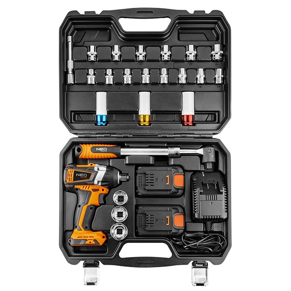 Set masina insurubat cu impact cu 2 acumulatori si tubulare 1/2