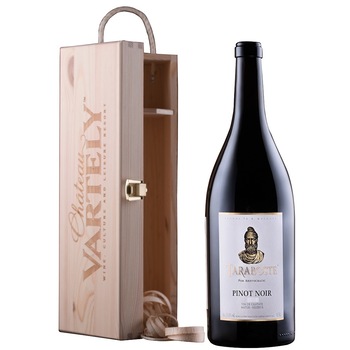 Vin Rosu Vartely Taraboste, Pinot Noir, Cutie Lemn, Sec, 1.5l Vin Rosu Vartely Taraboste, Pinot Noir, Cutie Lemn, Sec, 1.5l