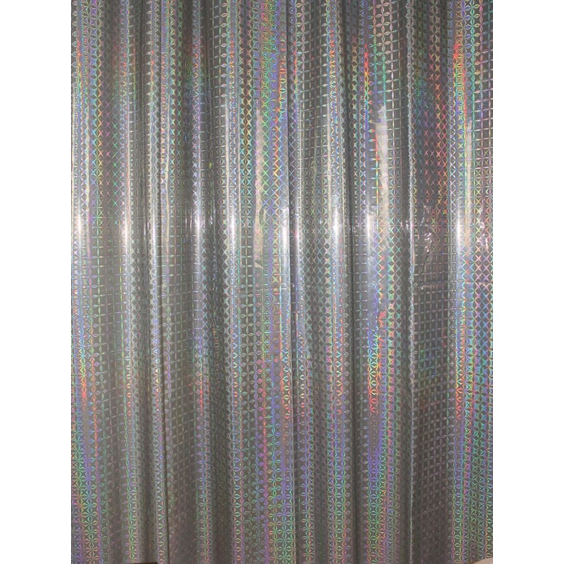 Perdea pentru baie, cu reflexii colorate, material poliester, dimensiune 180 x 180 cm