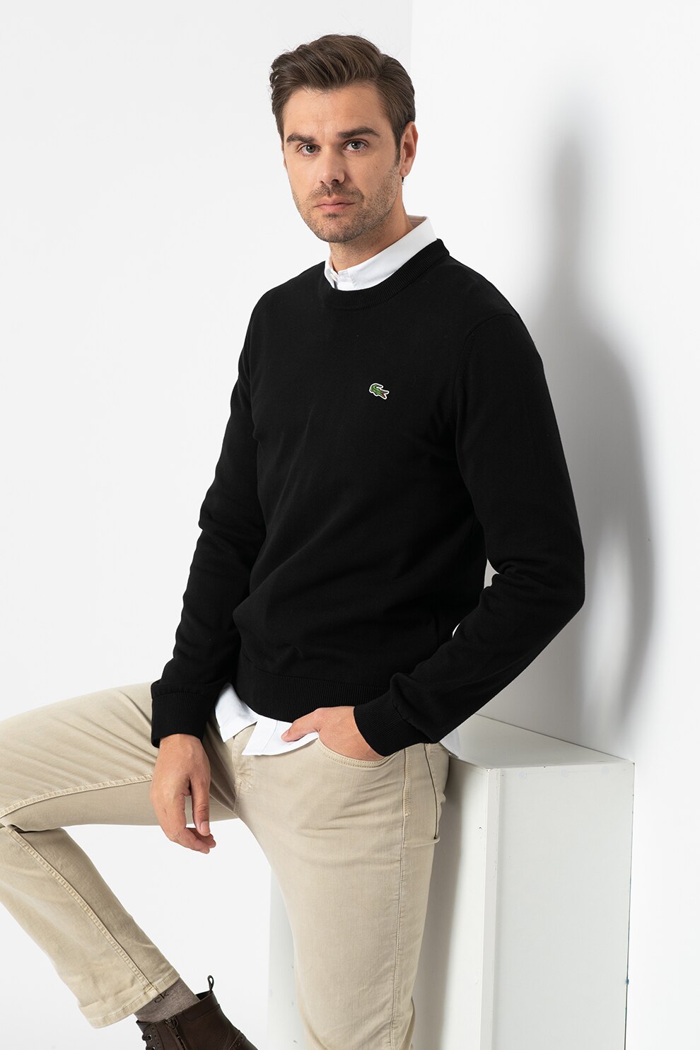 Lacoste, Pulover de bumbac organic cu decolteu la baza gatului, Negru