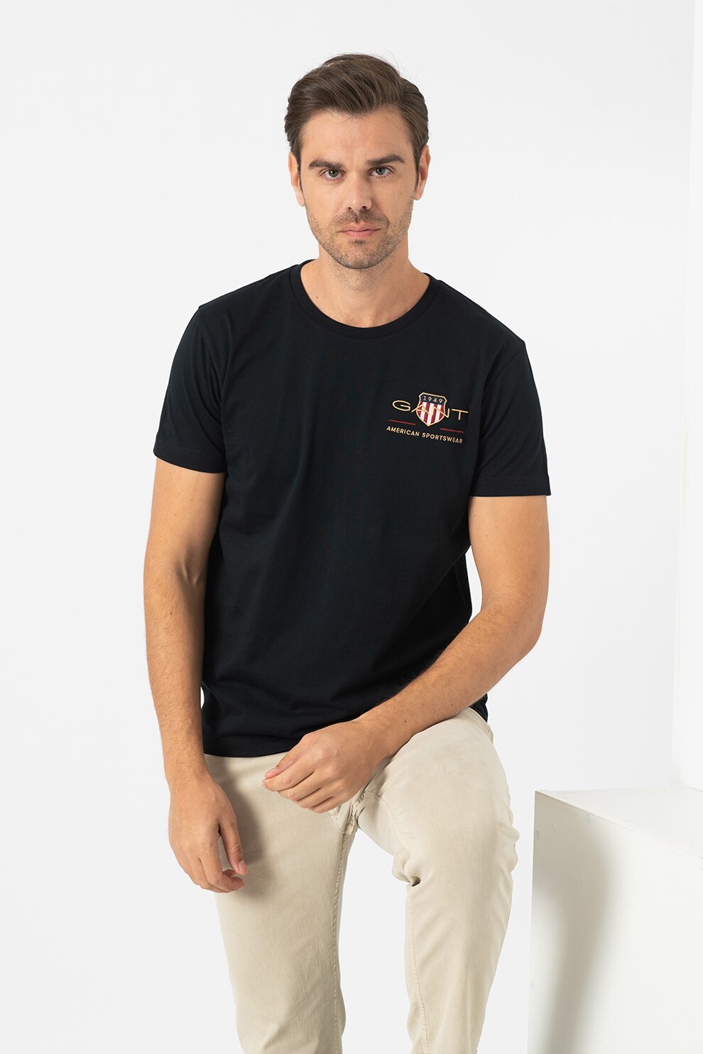 Gant, Tricou cu decolteu la baza gatului si logo brodat, Negru