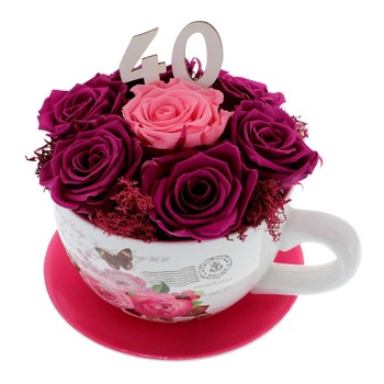 Aranjament din Trandafiri Criogenati Mov Aranjament din Trandafiri Criogenati Mov