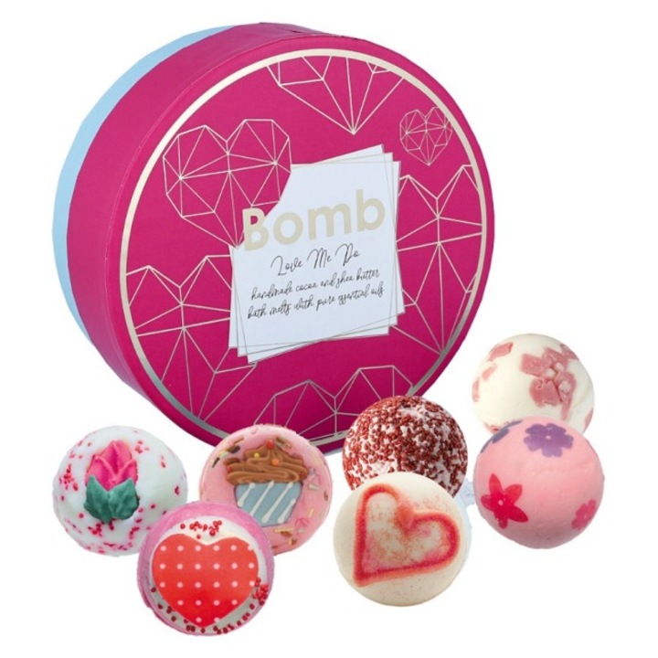 Set cadou 7 saruri de baie "Love Me Do", Bomb Cosmetics