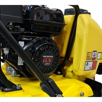 Placa compactoare MS901C-4U STRONG, motor HONDA GX160, 5.5CP, 83kg cu Kit stropire apa si Roti transport Placa compactoare MS901C-4U STRONG, motor HONDA GX160, 5.5CP, 83kg cu Kit stropire apa si Roti transport