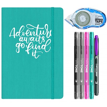 Set Creativ Tombow Travel Journal, Agenda Turcoaz + 5 Markere + Lipici Set Creativ Tombow Travel Journal, Agenda Turcoaz + 5 Markere + Lipici