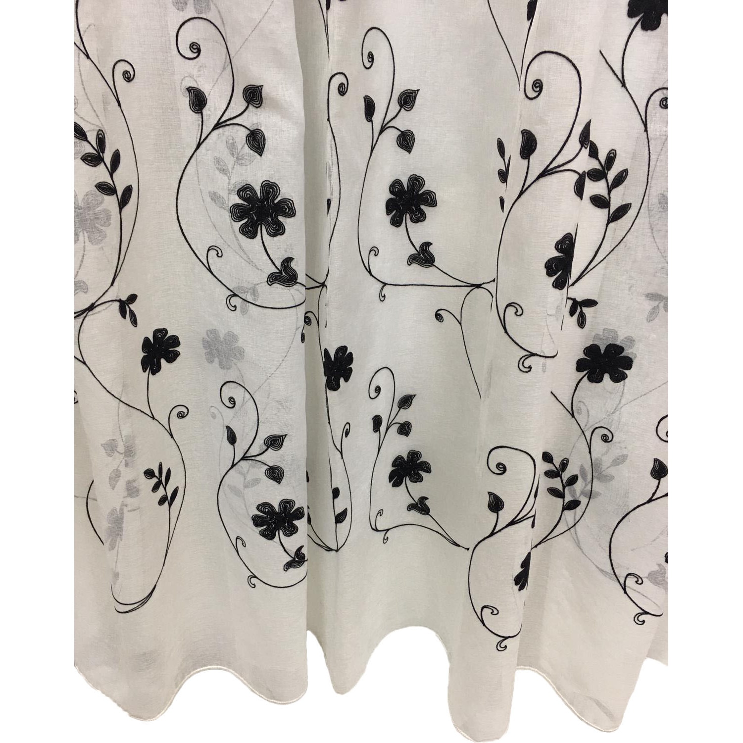 Perdea Inna, alba cu broderie neagra 500X245cm, din in, cu rejansa by Liz Line - RD1475