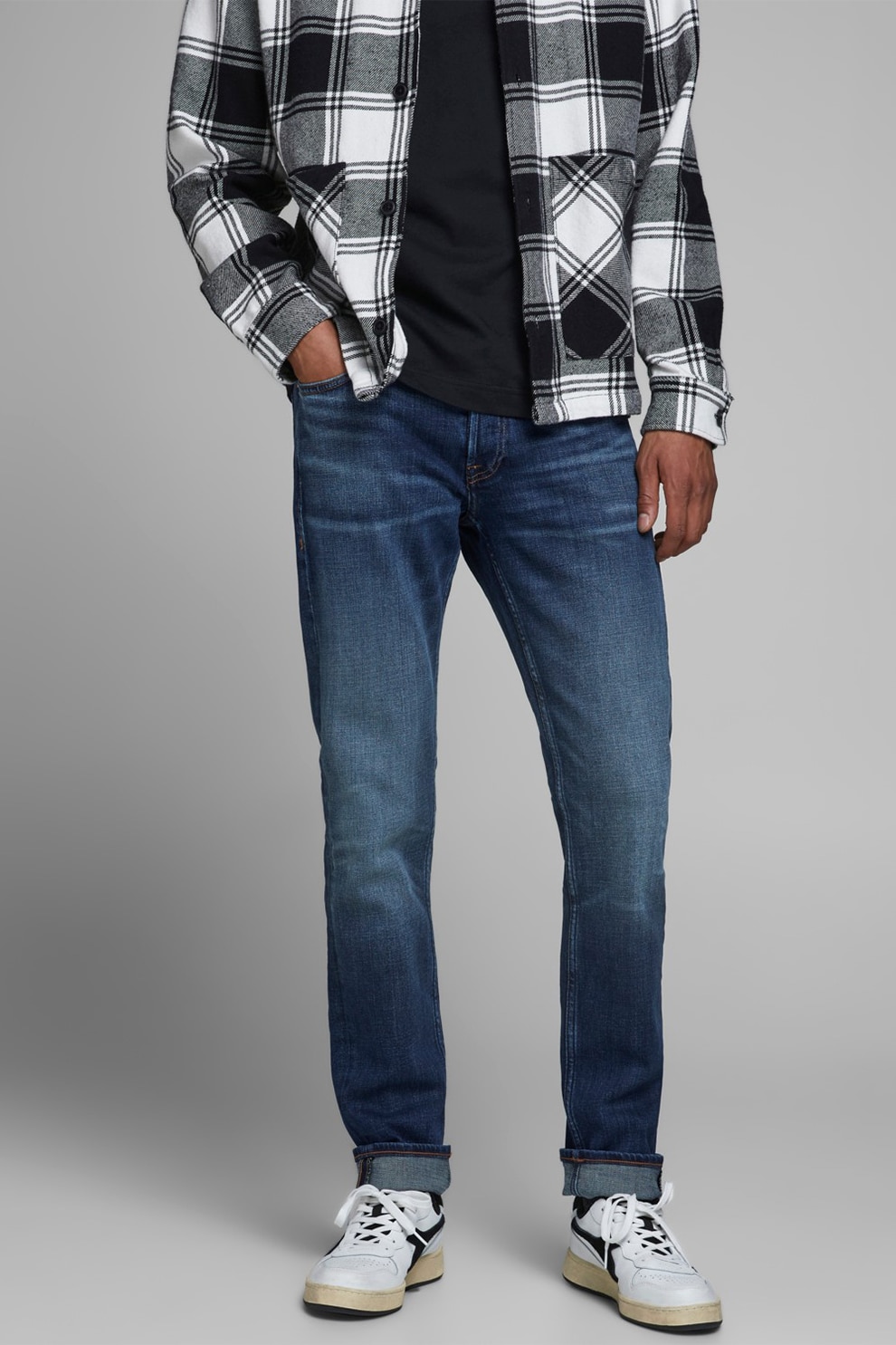 Jack&Jones, Blugi slim fit din amestec de bumbac organic, cu aspect decolorat, Albastru inchis, W31-L32