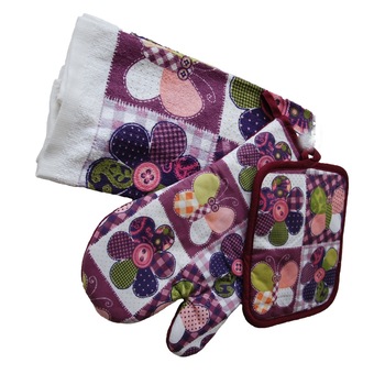 Set bucatarie, prosop, manusa, suport oala,bumbac, cu model floricele, dimensiune 32x18 cm Set bucatarie, prosop, manusa, suport oala,bumbac, cu model floricele, dimensiune 32x18 cm