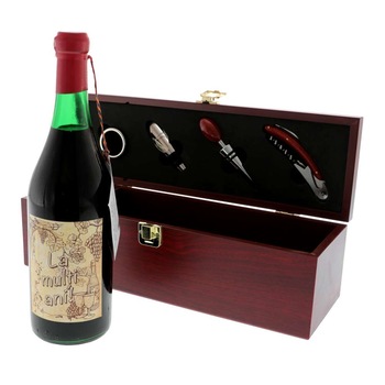 Cutie cu Vin si Accesorii Sakura Cutie cu Vin si Accesorii Sakura