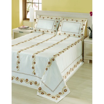 Cuvertura de pat dublu, confectionata din bumbac si brodata cu matase, 250x240cm, cu doua fete de perna de 40x40 cm, Valentini Bianco, YT017 240x250 cm Cuvertura de pat dublu, confectionata din bumbac si brodata cu matase, 250x240cm, cu doua fete de perna de 40x40 cm, Valentini Bianco, YT017 240x250 cm