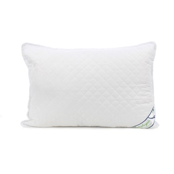 Perna pentru dormit matlasata puf siliconizat antialergic + microfibra alb 50 x 70 cm Perna pentru dormit matlasata puf siliconizat antialergic + microfibra alb 50 x 70 cm