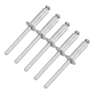 Suruburi, dibluri si accesorii uz general