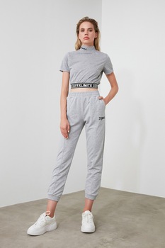 Trendyol, Pantaloni sport cu talie inalta si detalii brodate, Gri melange Trendyol, Pantaloni sport cu talie inalta si detalii brodate, Gri melange