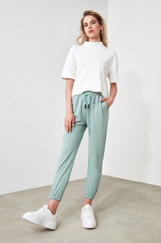 Trendyol, Pantaloni sport cu snur si talie elastica, Verde menta Trendyol, Pantaloni sport cu snur si talie elastica, Verde menta