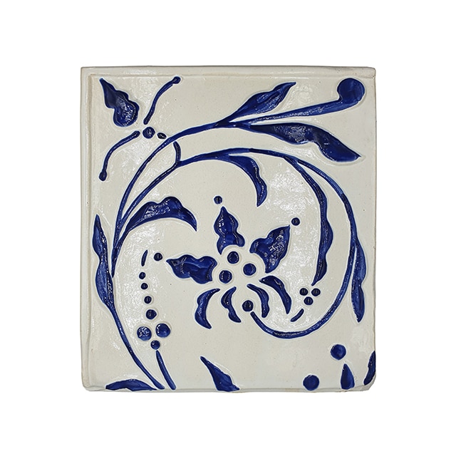 Placa decorativa din teracota, pictata, model Medalion 141, 22x24 cm