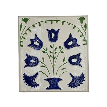 Placa decorativa din teracota, pictata, model Lisa, 22x24 cm Placa decorativa din teracota, pictata, model Lisa, 22x24 cm