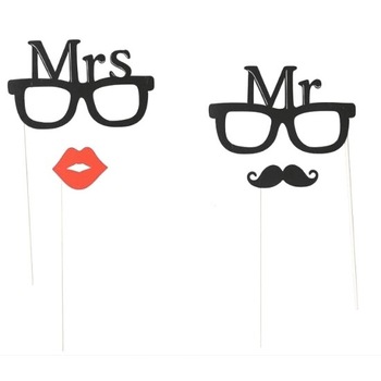 Set de 4 propsuri foto, pe bat, Mr & Mrs Set de 4 propsuri foto, pe bat, Mr & Mrs