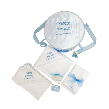 Set botez personalizat, model Tudor, culoare bleu, doua piese Set botez personalizat, model Tudor, culoare bleu, doua piese