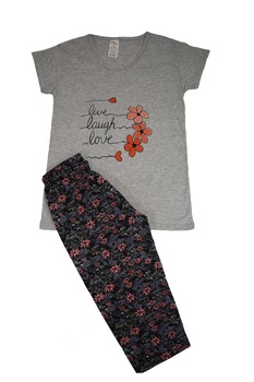 Pijama dama marca SERENA cu pantalon 3/4 si bluza cu maneci scurte imprimeu LIVE, Gri deschis Pijama dama marca SERENA cu pantalon 3/4 si bluza cu maneci scurte imprimeu LIVE, Gri deschis