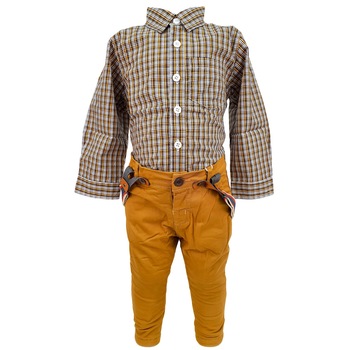 Compleu trei piese pentru baieti culoare maro, marime 60-68 cm, varsta 3-6 luni Compleu trei piese pentru baieti culoare maro, marime 60-68 cm, varsta 3-6 luni