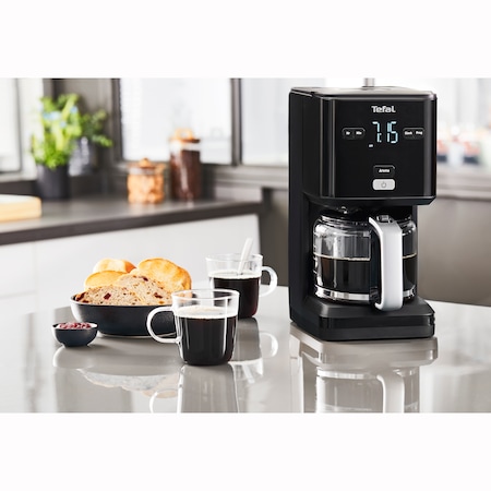 Cafetiera TEFAL Smart'n Light CM600810, 1000W, ecran digital, capacitate 1.25L, functie auto OFF, sistem antipicurare, carafa sticla, functie mentinere la cald, suport detasabil filtru, negru