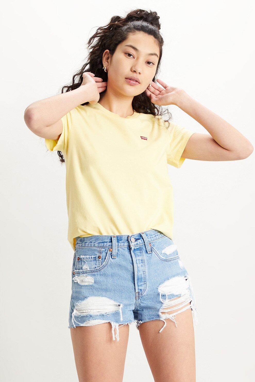Levi's, Tricou cu decolteu la baza gatului si logo brodat pe piept M, Galben/Rosu