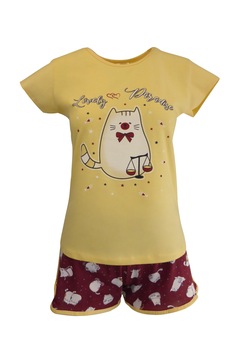 Pijama dama, Univers Fashion, bluza galben cu imprimeu pisica, pantaloni scurti grena cu imprimeu pisici Pijama dama, Univers Fashion, bluza galben cu imprimeu pisica, pantaloni scurti grena cu imprimeu pisici