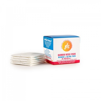 Absorbante mini cu carbune activ cu aripioare pentru flux redus sau incontinenta redusa, 16 buc (2 picaturi), Glo Flo Absorbante mini cu carbune activ cu aripioare pentru flux redus sau incontinenta redusa, 16 buc (2 picaturi), Glo Flo