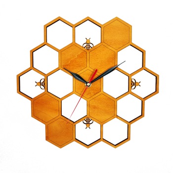 Ceas de perete cu albine si stupi culoare pin 33cm Ceas de perete cu albine si stupi culoare pin 33cm