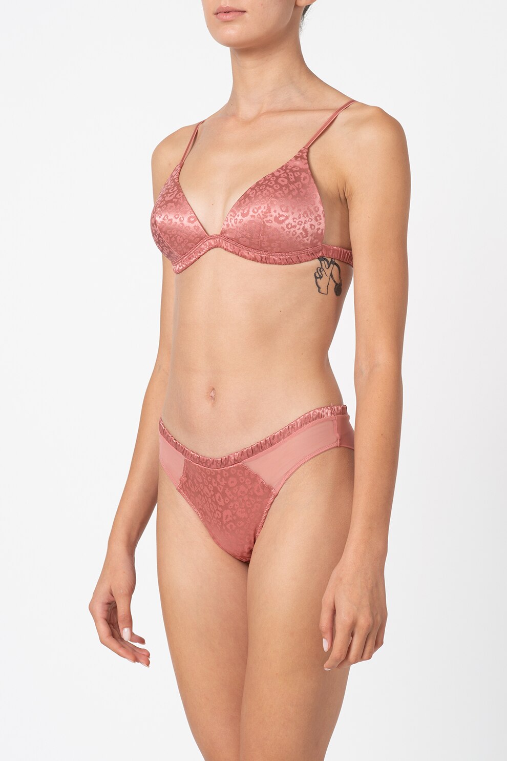 Yamamay, Sutien cu cupe triunghiulare, burete si model cu animal print, Roz somon, 80B