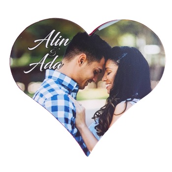 Marturie nunta foto magnetica forma inima dimensiune 6.5 x 6.5 cm Marturie nunta foto magnetica forma inima dimensiune 6.5 x 6.5 cm