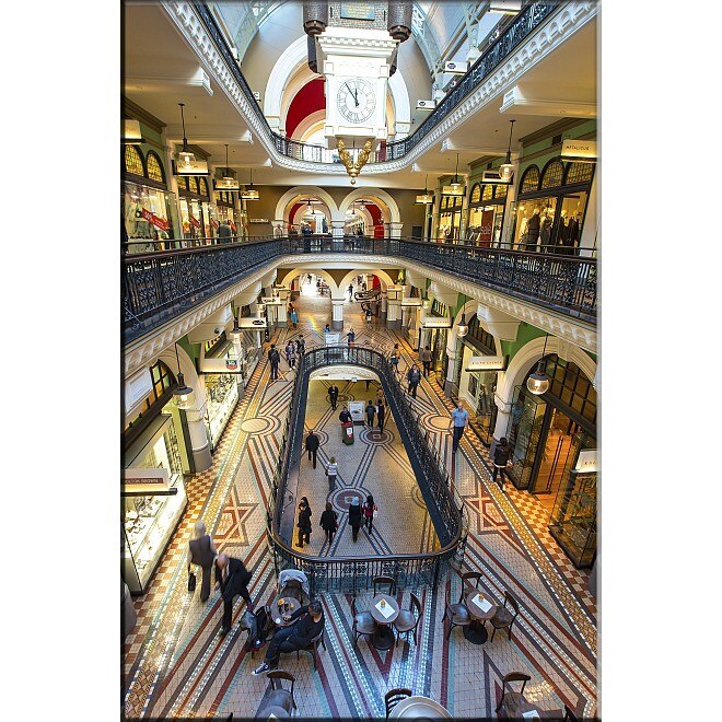 Tablou DualView Startonight Regina Victoria, luminos in intuneric, 80 x 120 cm