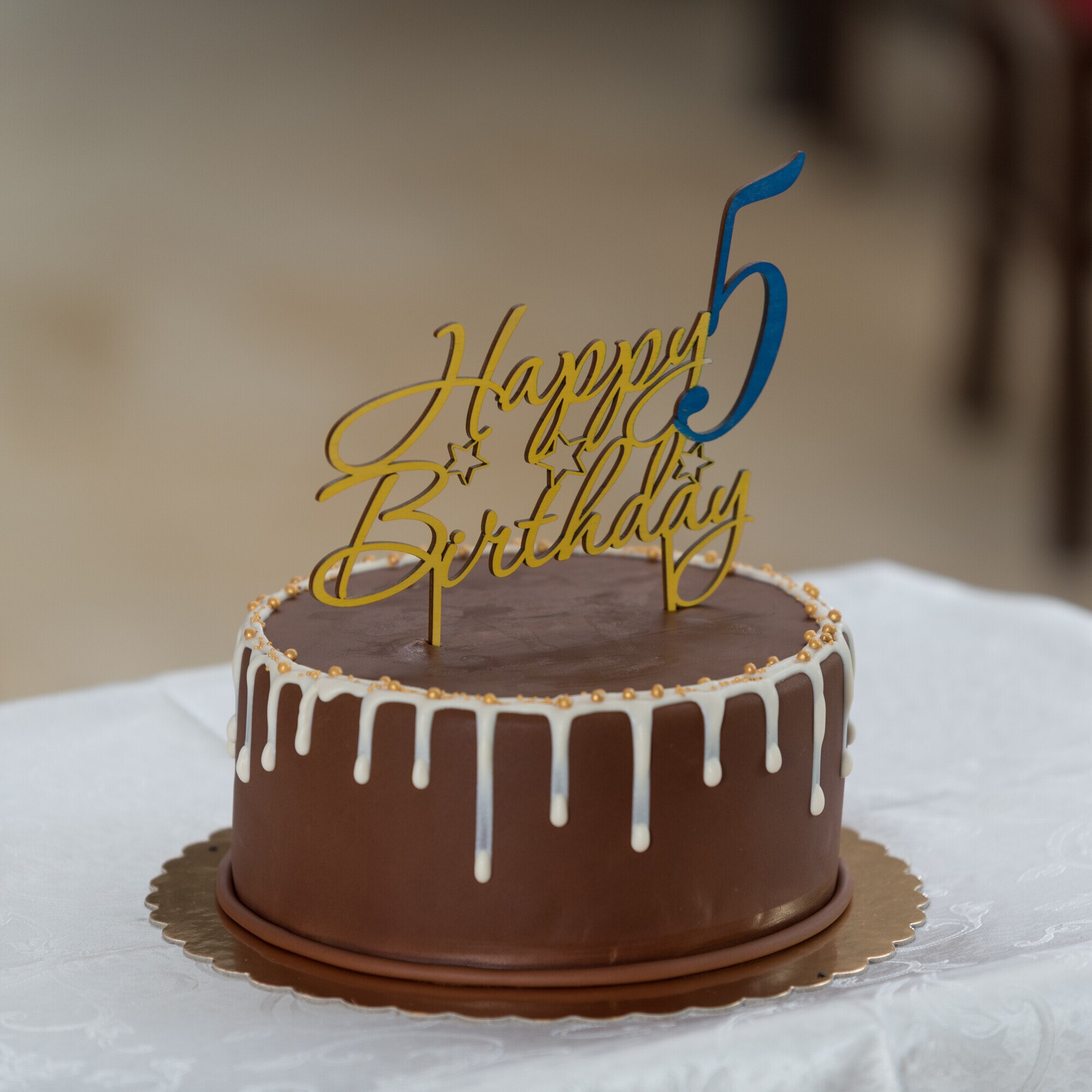 Topper personalizat pentru tort 5 23 x 20 x 0.3 cm - eMAG.ro