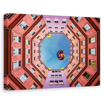 Tablou canvas - Forme Si Vartejuri, Berlin, Culoare, Forme, Octogonal, Balon, 20 x 30 cm Tablou canvas - Forme Si Vartejuri, Berlin, Culoare, Forme, Octogonal, Balon, 20 x 30 cm