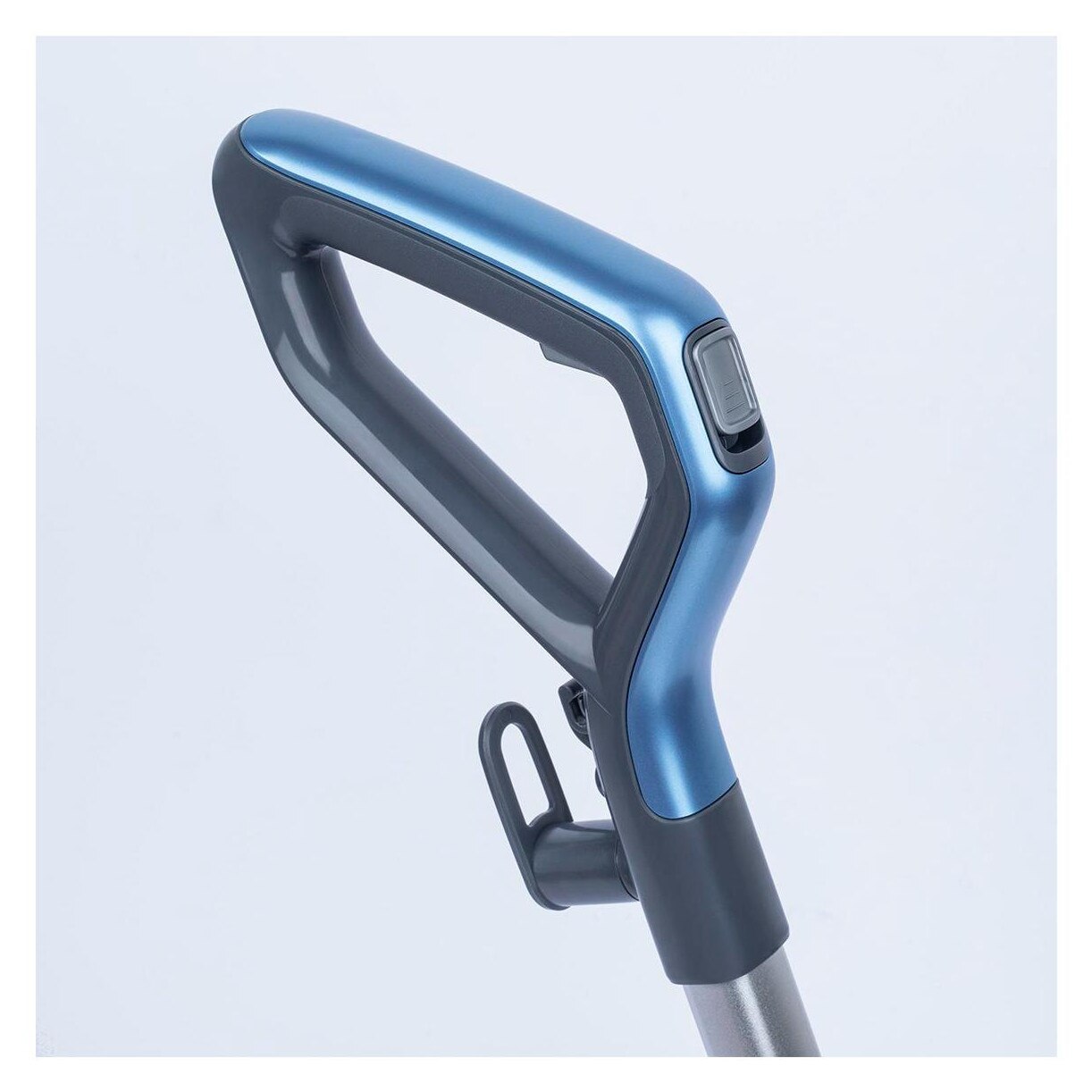 Mop cu abur H.Koenig, ARYA600, 3in1, cu functie de aspirare si curatare cu aburi, rezervor de apa detasabil, presiune 4 bar, incalzire rapida 30 secunde, capacitate rezervor praf 1 L, putere 1800 W, albastru
