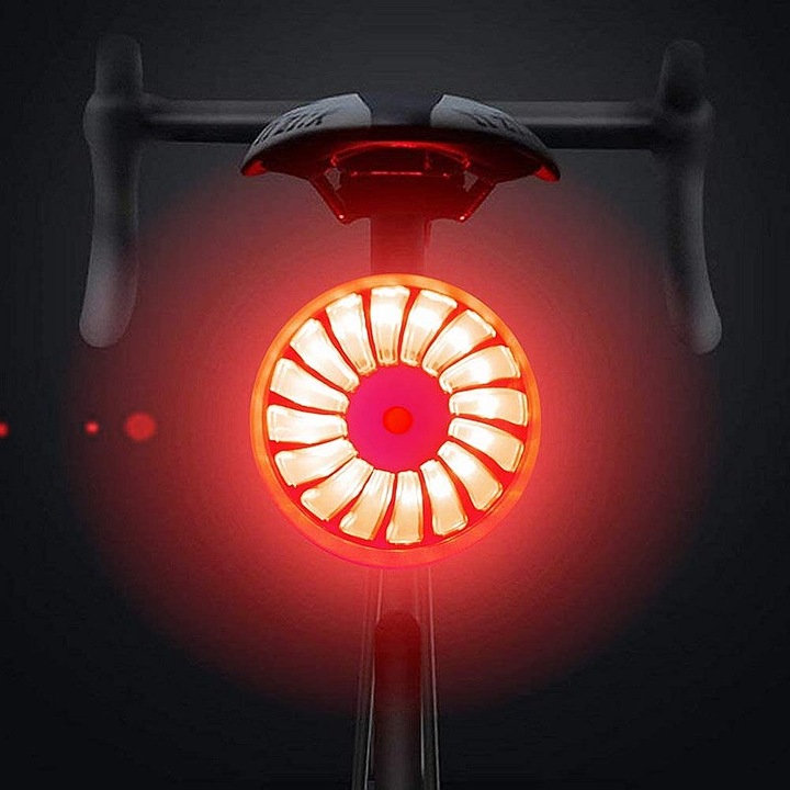Stop Bicicleta Inteligent, 5 Moduri de Lumina, Senzor Franare, SMD LED, IP65 Rezistent la Apa si Praf, Incarcare USB, Aluminiu, Negru