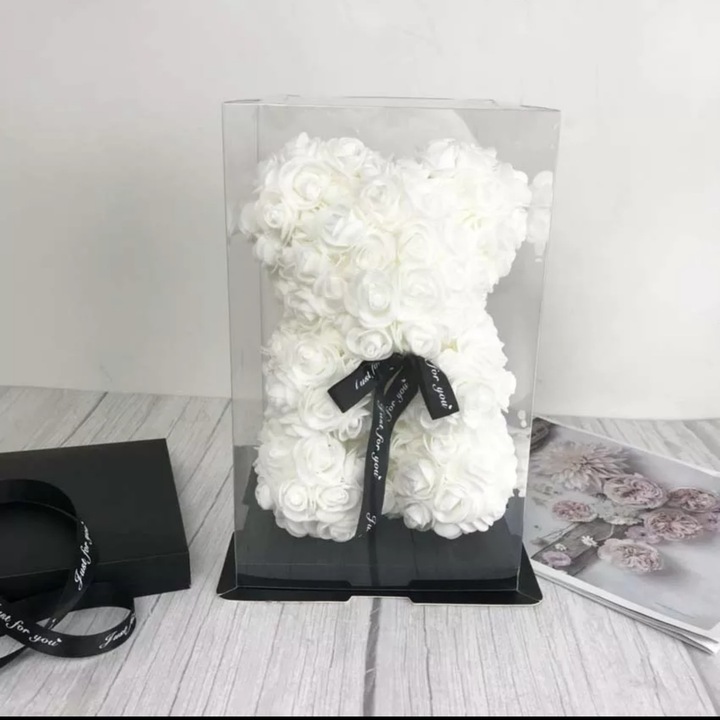Ursulet din trandafiri de spuma, teddy bear white cu cristale, 25cm, handmade, cutie transparenta