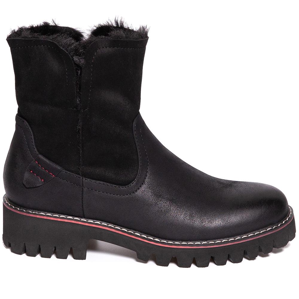 Ghete dama Kadita, Negru, Negru