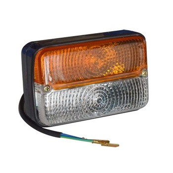 Lampa semnalizare fata pentru tractoare John Deere seriile 5000 6000 7000, 12V, 119mm X 80mm, AL75641, AL75642 Lampa semnalizare fata pentru tractoare John Deere seriile 5000 6000 7000, 12V, 119mm X 80mm, AL75641, AL75642