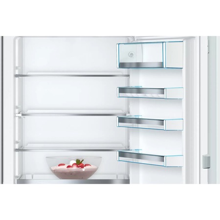 Combina frigorifica incorporabila Bosch KIS87AFE0 , 272 l, Clasa E, LowFrost, FreshSense, H 177 cm, Argintiu