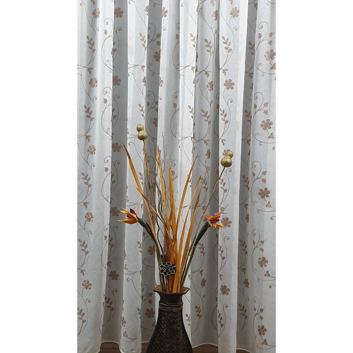 Бродирана завеса MASTEL в цвят слонова кост 170x245см модел B1 изработена с режанс