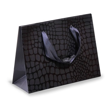 Punga cadou cu design negru de Craciun, Lioness, 14 x 11 x 6 cm Punga cadou cu design negru de Craciun, Lioness, 14 x 11 x 6 cm