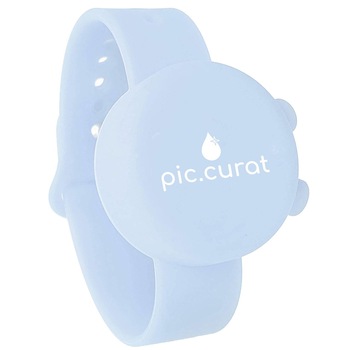 Bratara dispenser dezinfectat maini, Pic.Curat, material ECO, Albastru pal, 10 ml, Recipient pentru lichid dezinfectant Bratara dispenser dezinfectat maini, Pic.Curat, material ECO, Albastru pal, 10 ml, Recipient pentru lichid dezinfectant