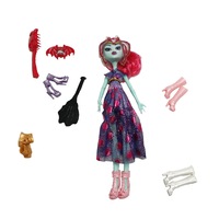 Papusa Vampirita cu accesorii si incaltaminte de schimb
