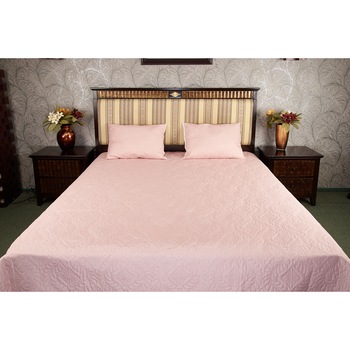 Cuvertura pentru pat 2 persoane, 220x240 cm si 2 fete de perna (Pudrat) Cuvertura pentru pat 2 persoane, 220x240 cm si 2 fete de perna (Pudrat)