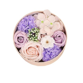 Cutie cu Floare de Colt Naturala conservata si flori de sapun Cutie cu Floare de Colt Naturala conservata si flori de sapun