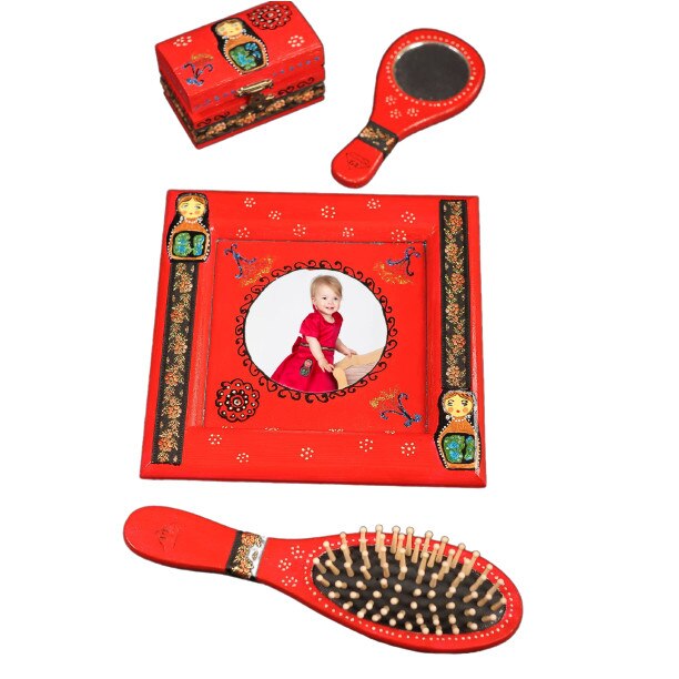 Set cadou rosu pictat manual, 4 piese